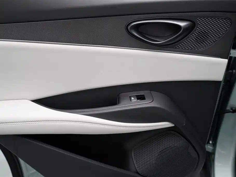 BYD SEAL 06 NEW ENERGY