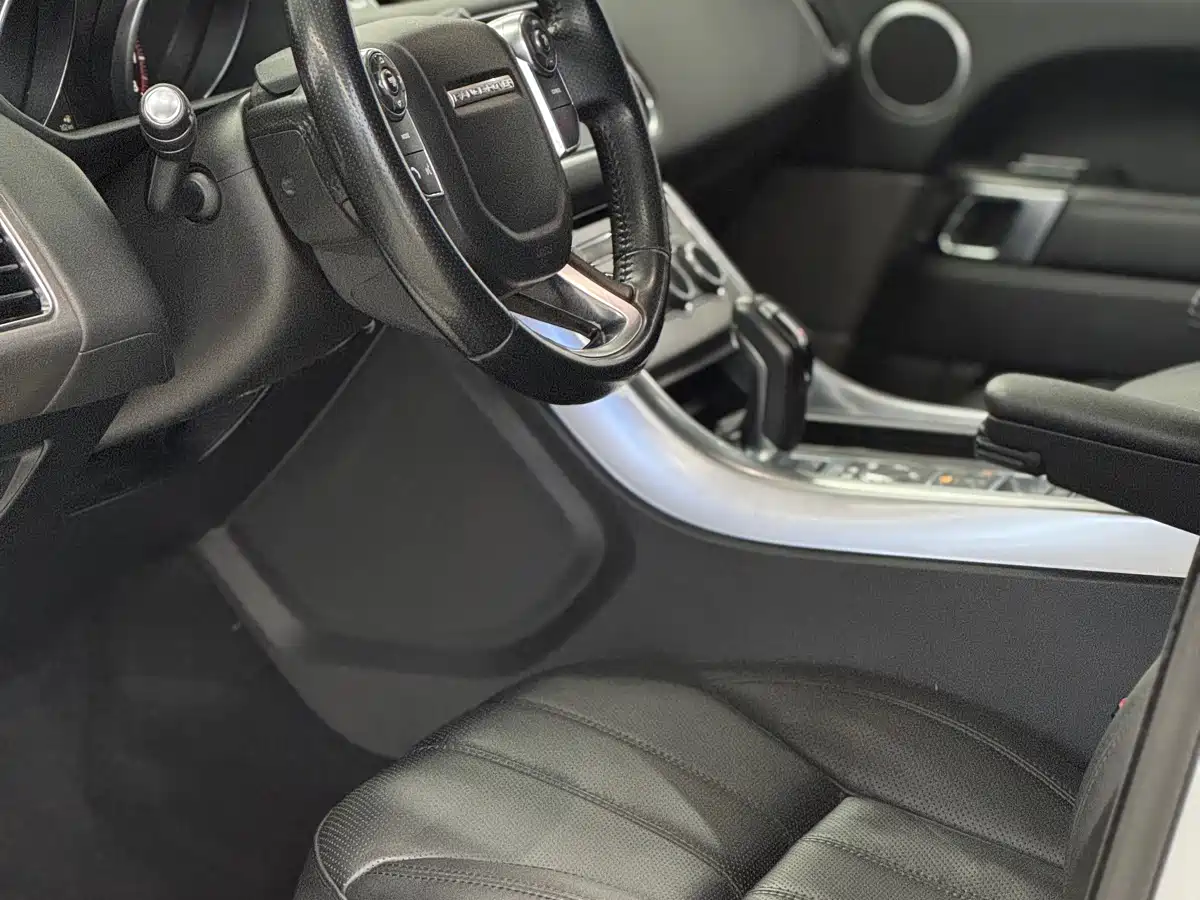 Land Rover Range Rover Sport 2016 Model 3.0 SC V6 HSE DYNAMIC фото 7