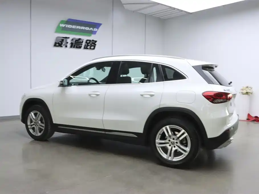 Mercedes-Benz GLA 2022 Facelift II GLA 200 фото 7