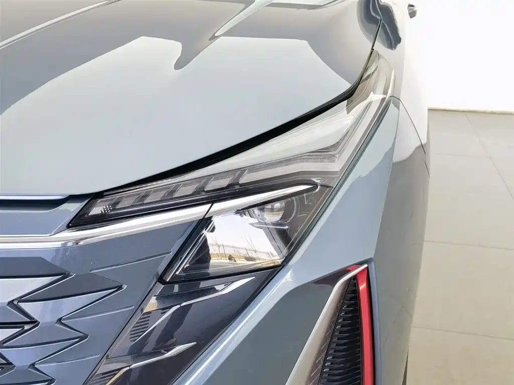 CHANGAN CHANGAN AUCHAN Z6