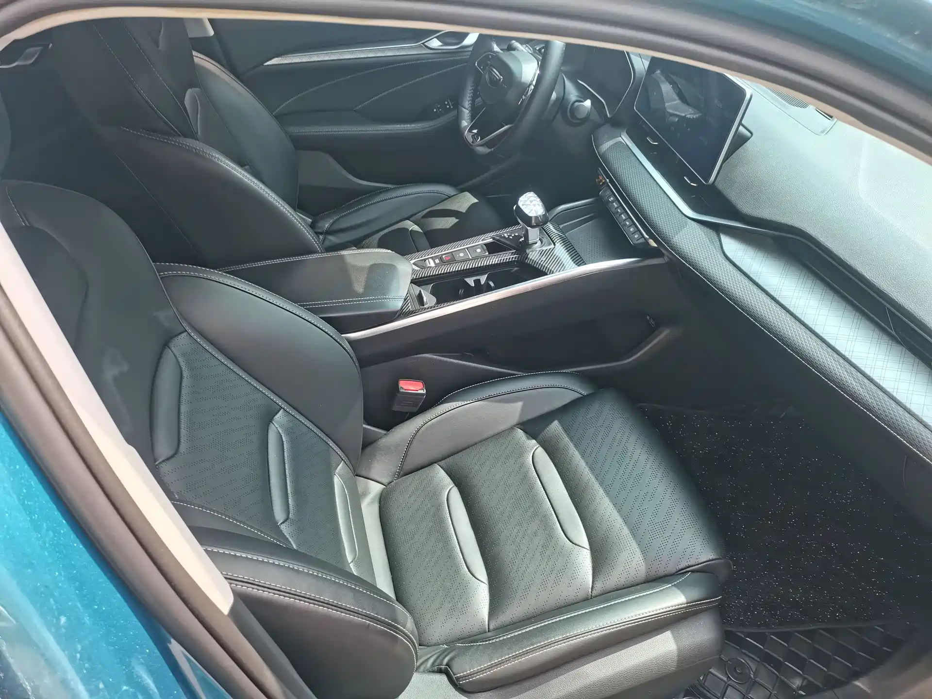 Фото 8 - Geely Preface