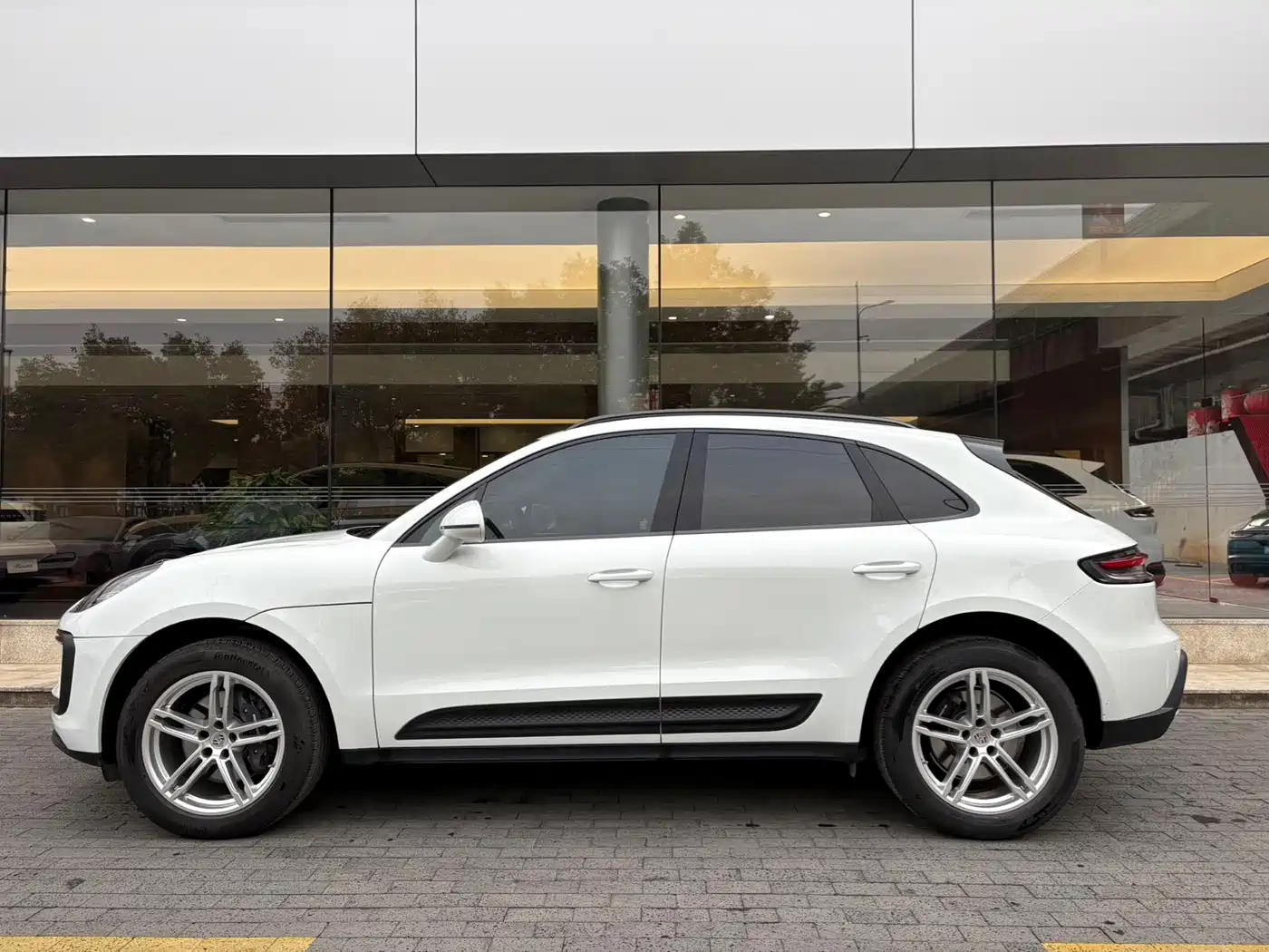 Porsche Macan 2023 Macan 2.0T фото 7