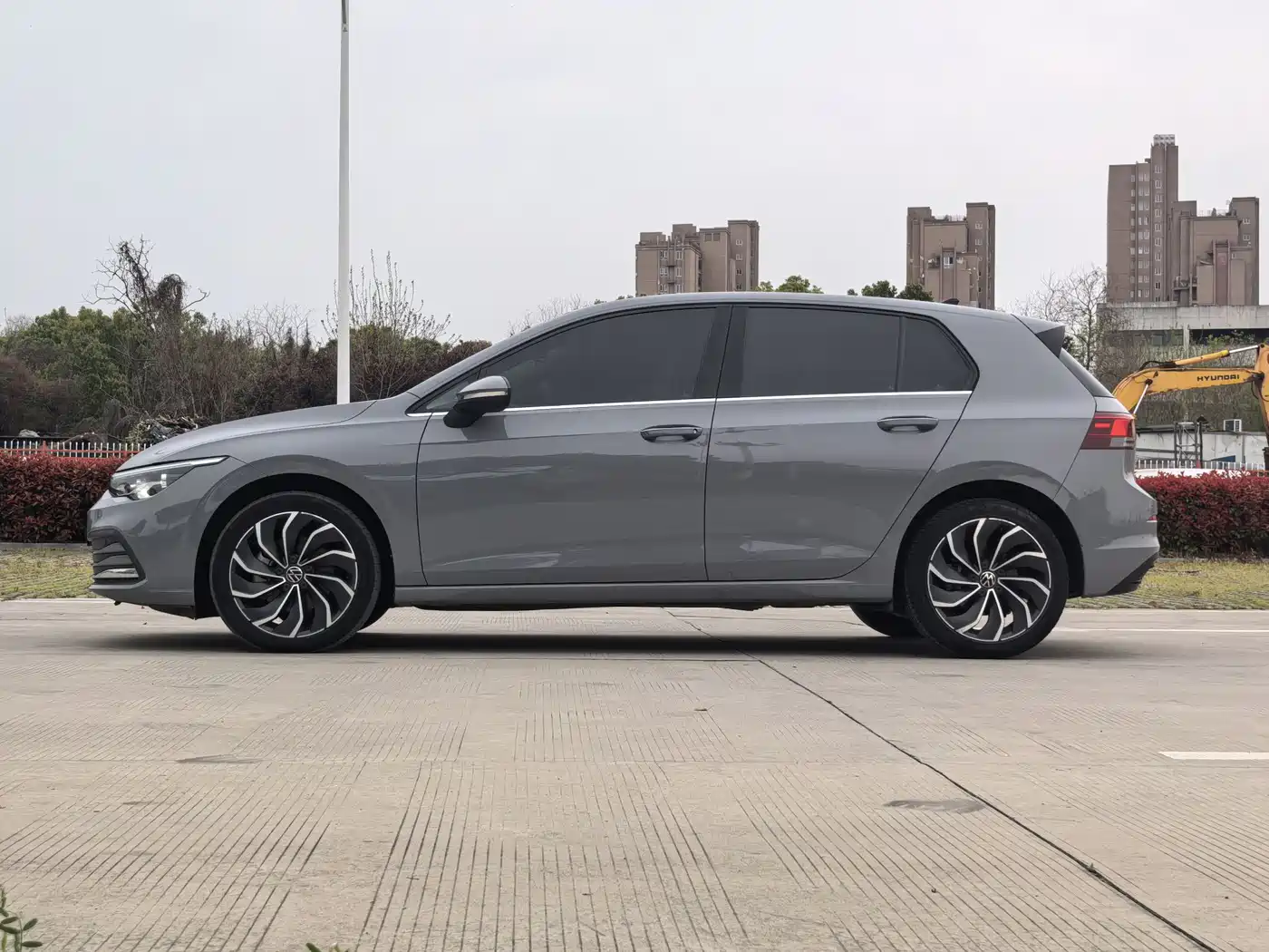 Volkswagen Golf 2021 280TSI DSG Pro Launch Edition фото 4
