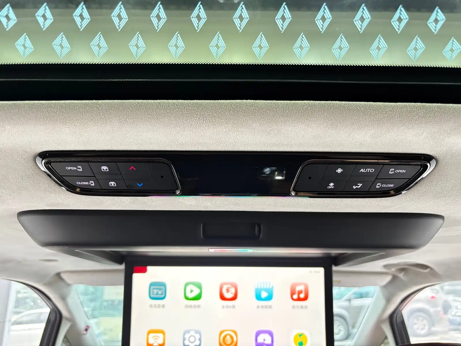 Фото 22 - GAC Trumpchi Trumpchi E9