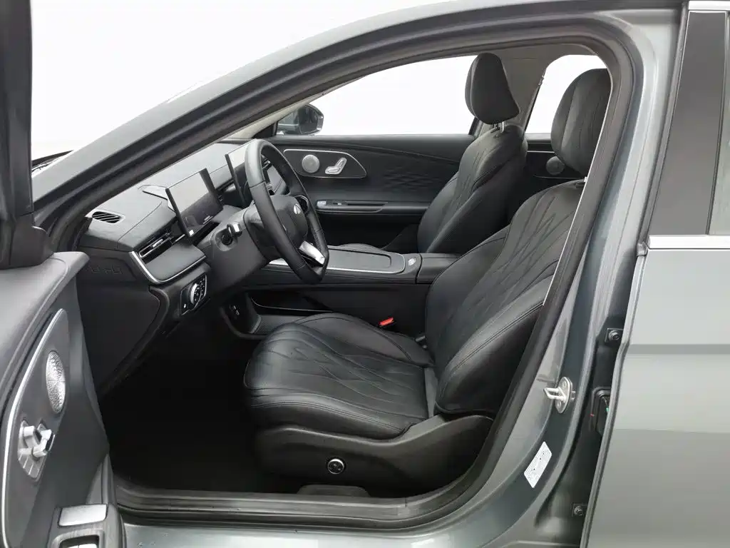 Chery Fengyun Fengyun A8L 2025 2025 1.5TGDI 145km Luxury