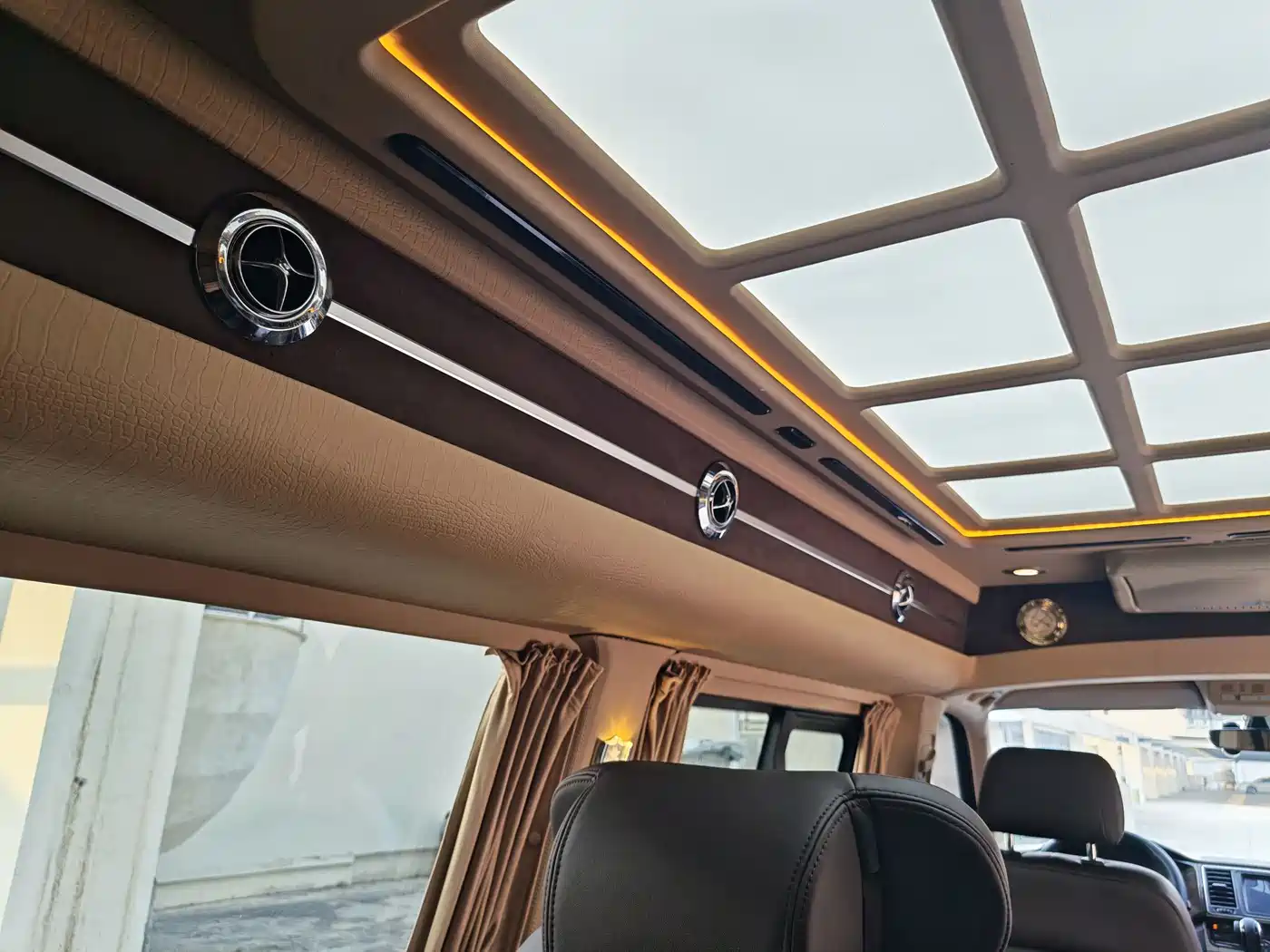 Volkswagen Caravelle 2019 2.0TSI 4WD Luxury 7-seater фото 20