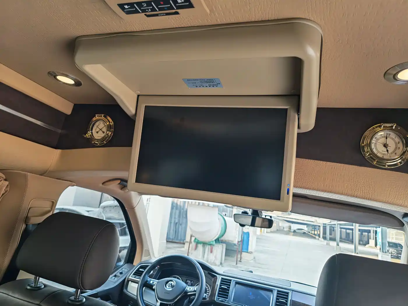 Volkswagen Caravelle 2019 2.0TSI 4WD Luxury 7-seater фото 27