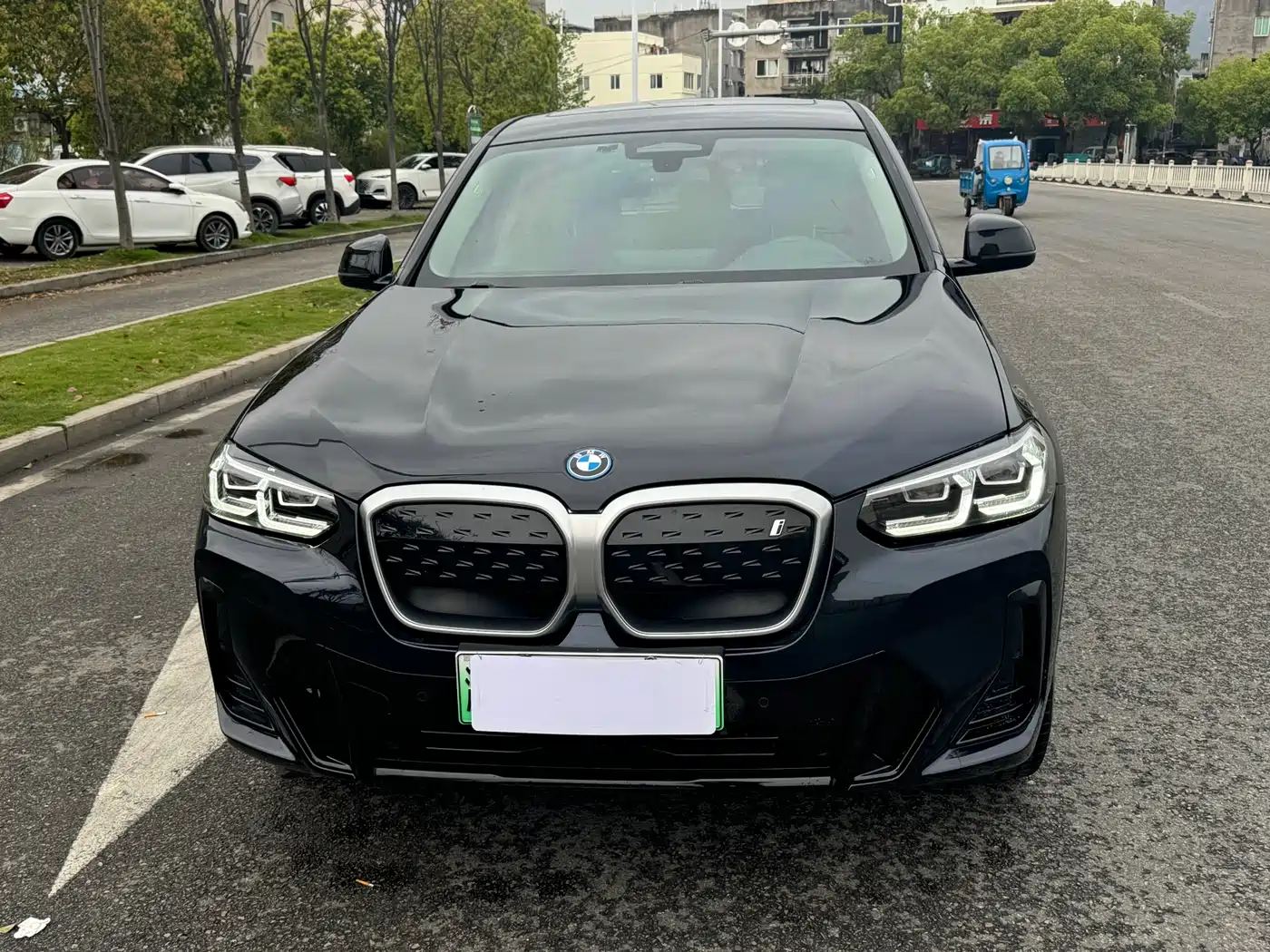 BMW IX3