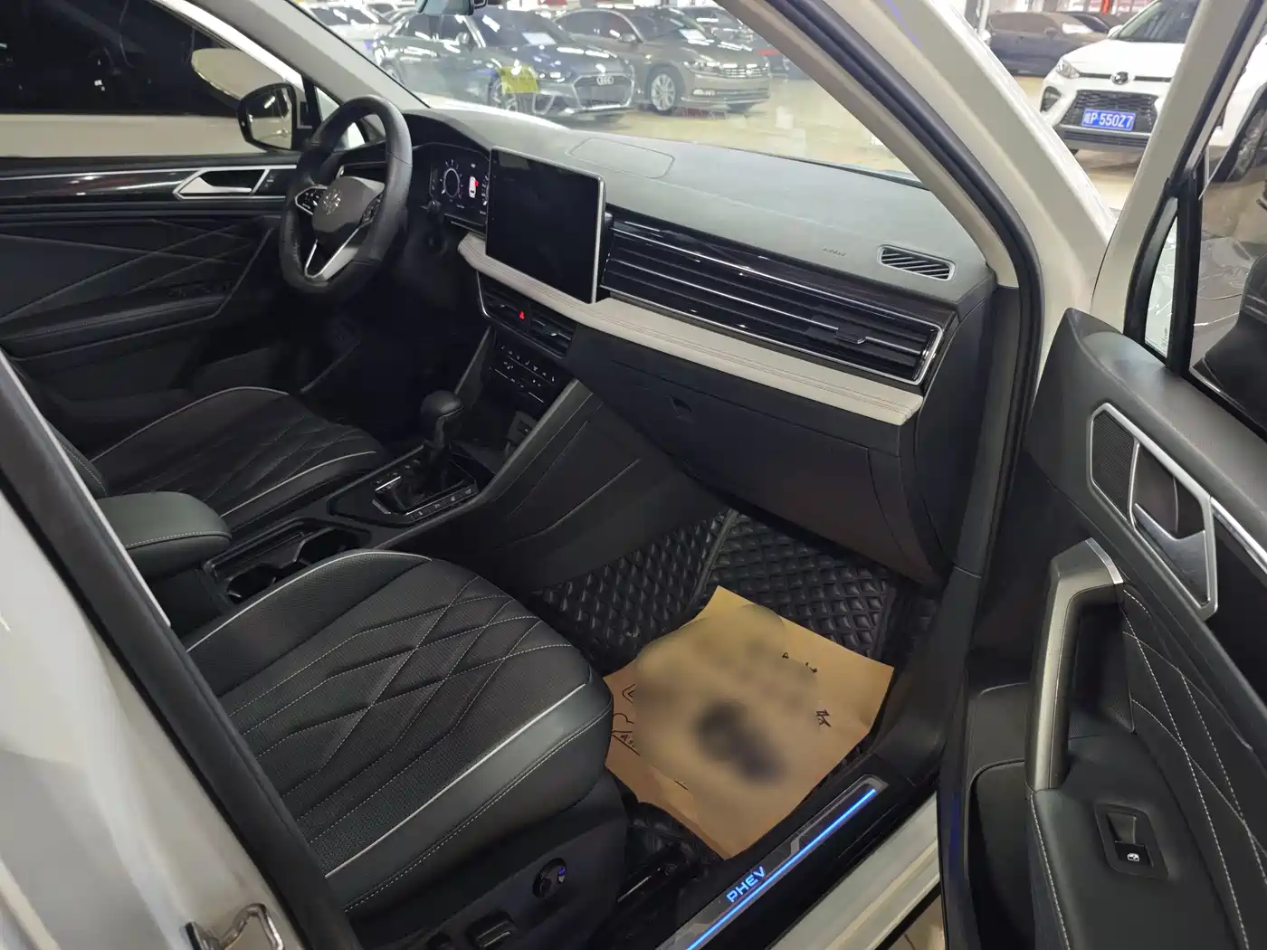 VOLKSWAGEN TIGUAN L NEW ENERGY