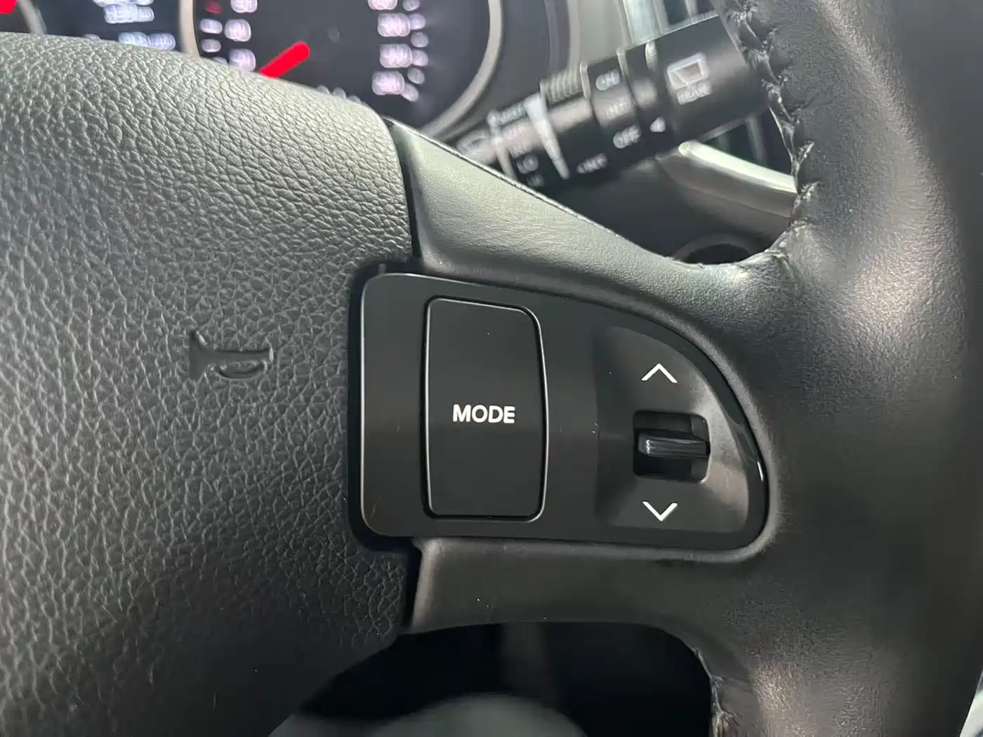 Kia Sportage 2016 2.0L Automatic 2WD DLX фото 10