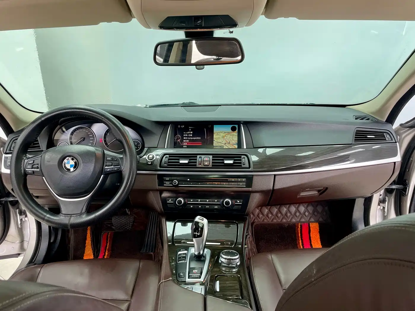 BMW 5 Series 2014 525Li Luxury Design Package фото 17