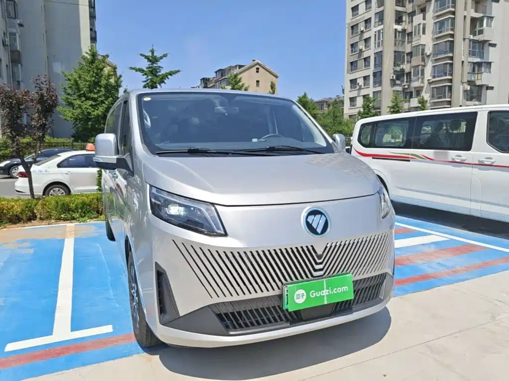 Foton Tuyano Big V New Energy 2026 2024 Long Wheelbase Low Roof 7 Seater CATL 53.58kwh