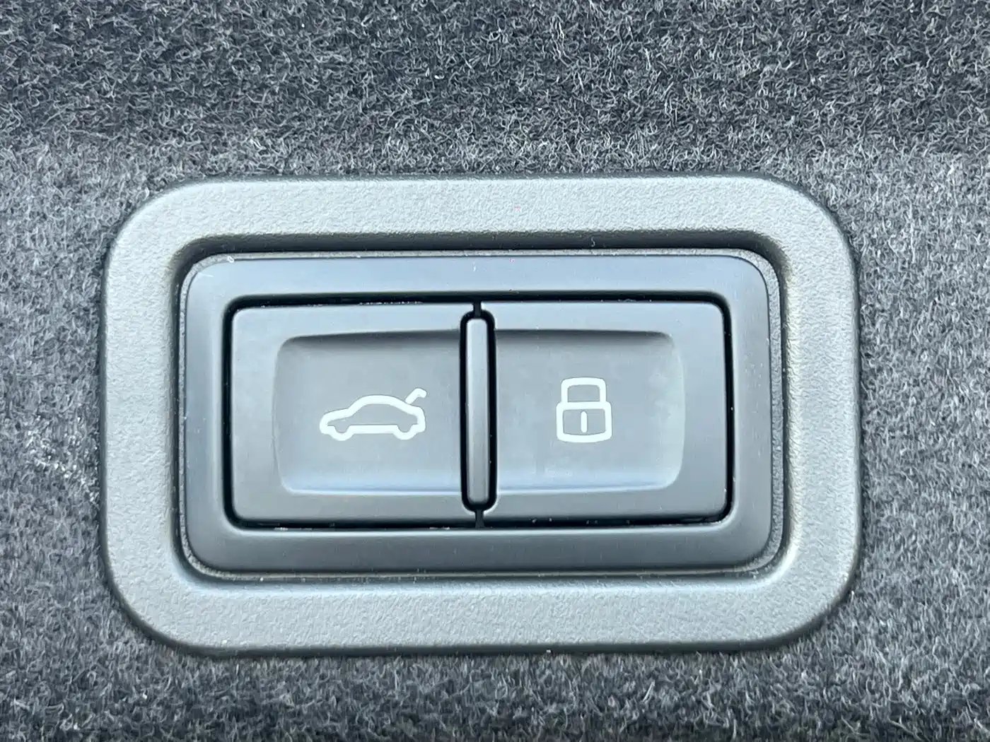 Audi A6L 2025 45 TFSI quattro Premium Sport фото 17