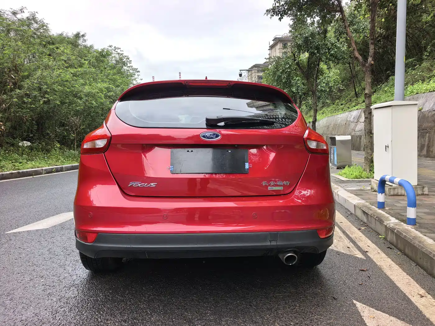 FORD FOX
