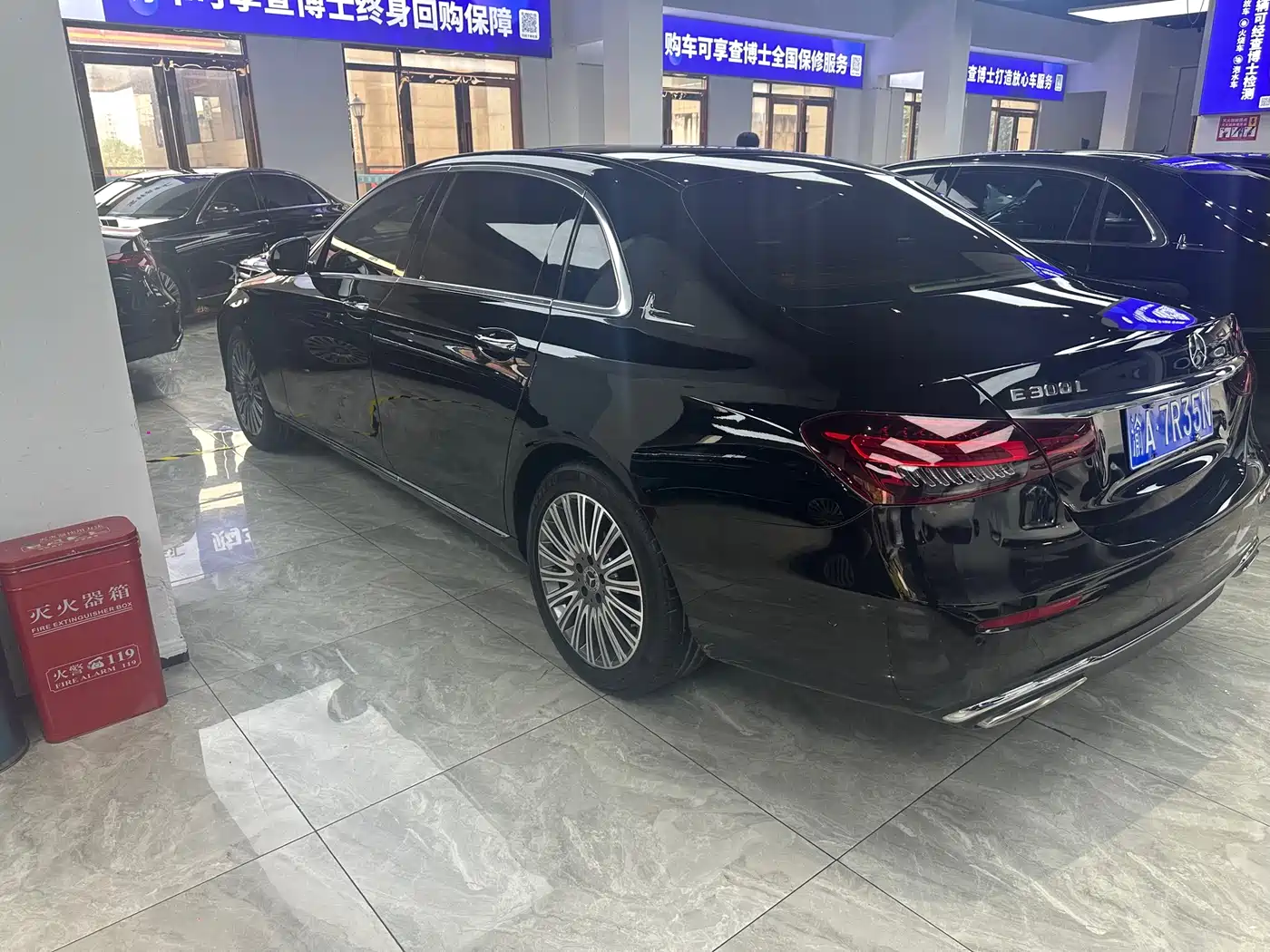 MERCEDES-BENZ E CLASS