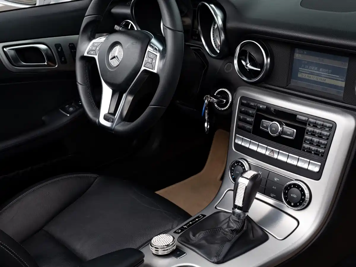 Mercedes-Benz SLK-Class 2012 2011 SLK 200 Fashion