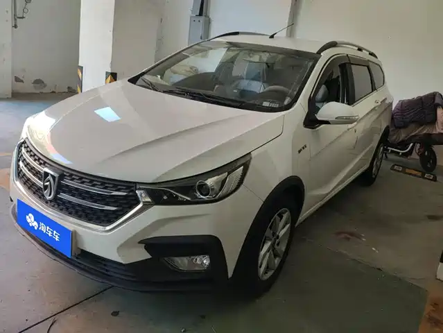  Baojun Baojun 310W 2018 1.5L Auto Fashion China V