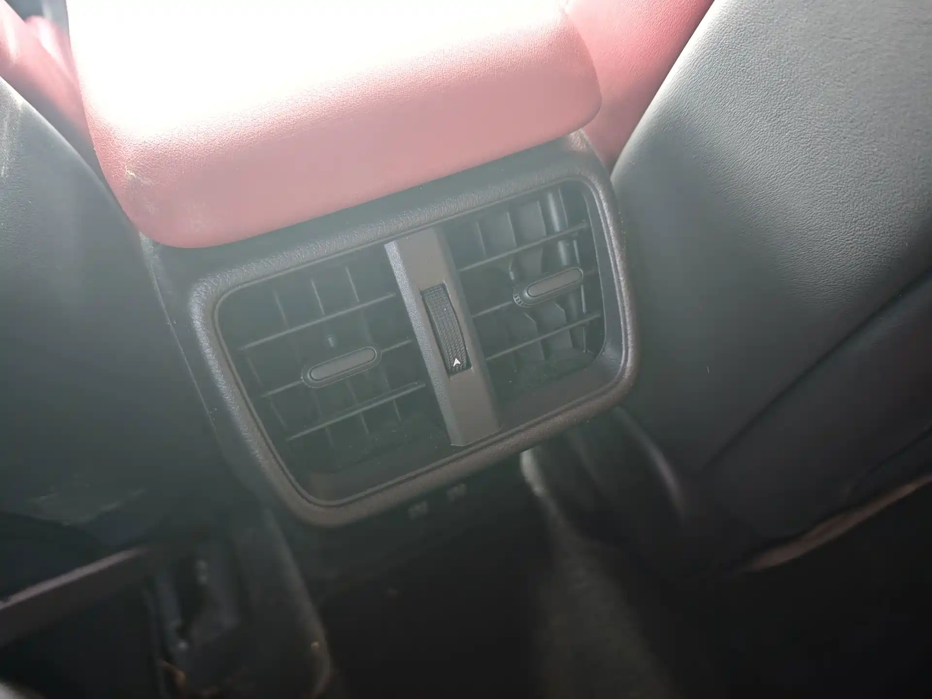 Photo 12 - Lexus UX