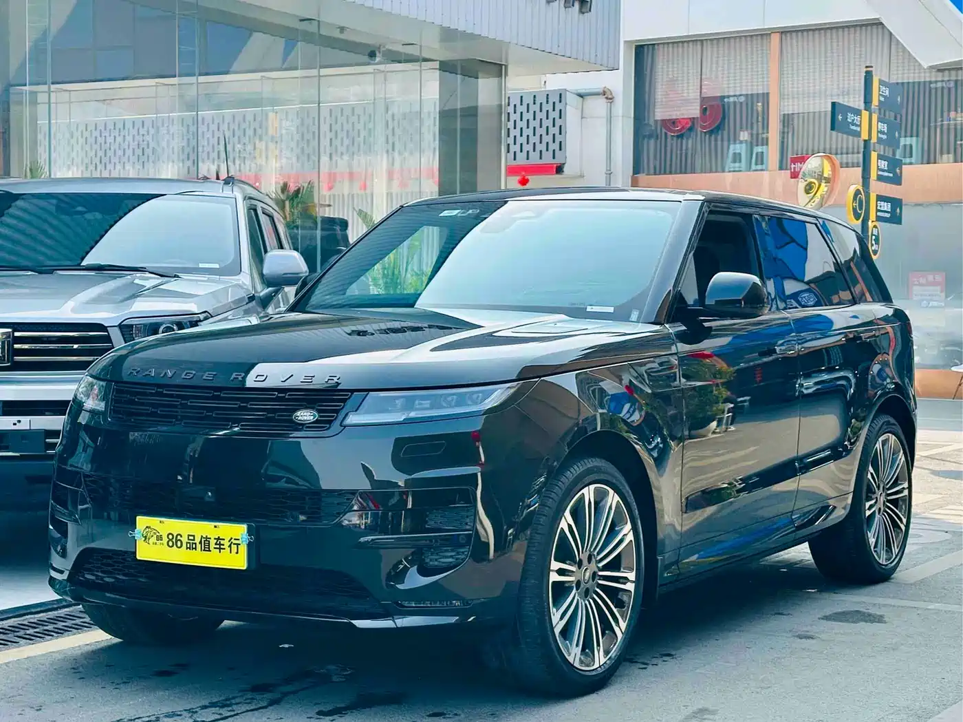 LAND ROVER RANGE ROVER SPORT 2025
