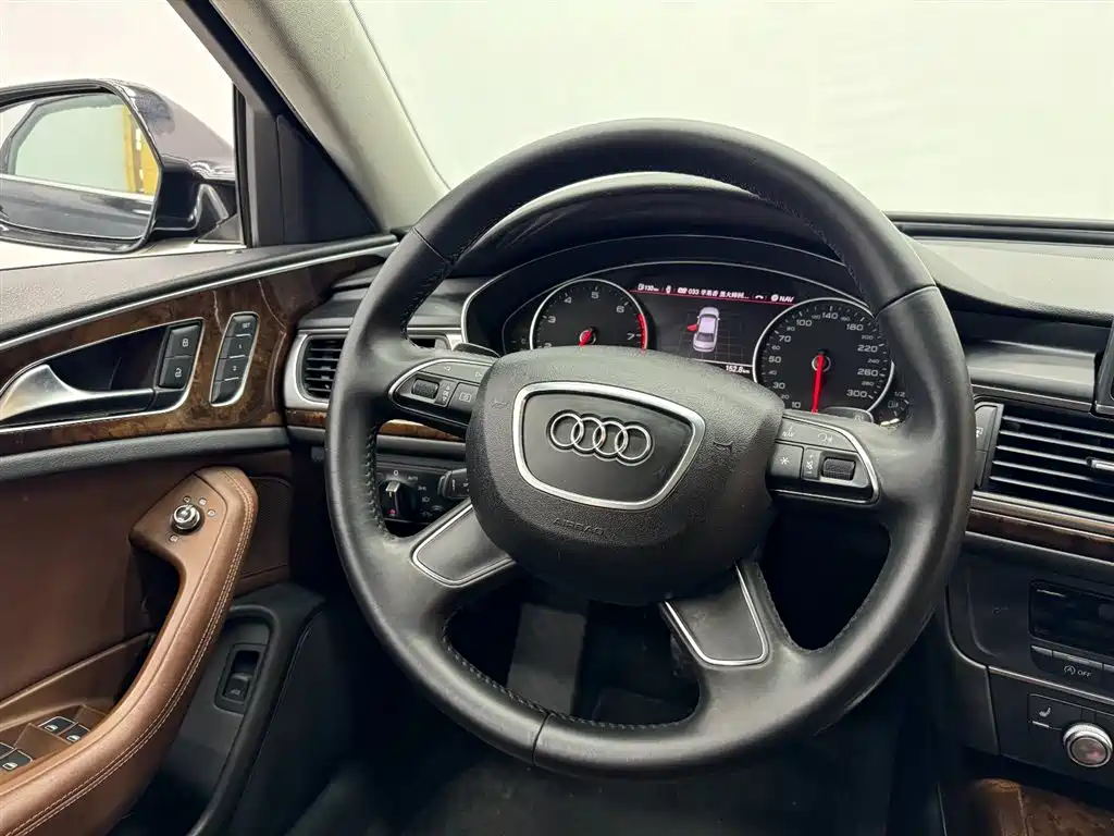 Audi A6L 2012 35 FSI Comfort фото 9