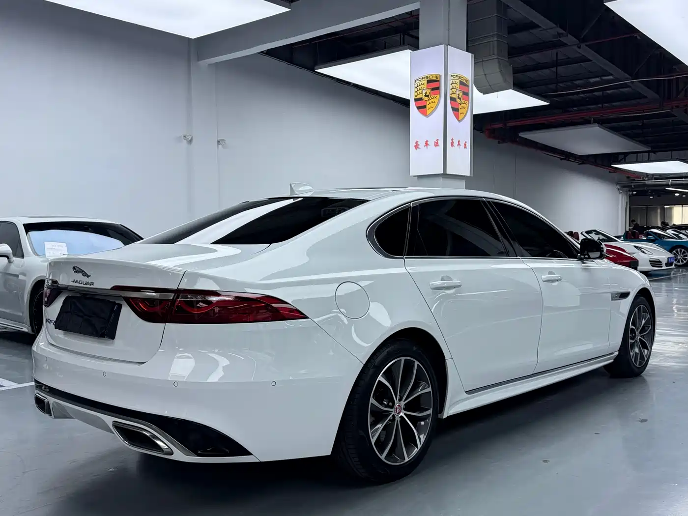 JAGUAR XFL