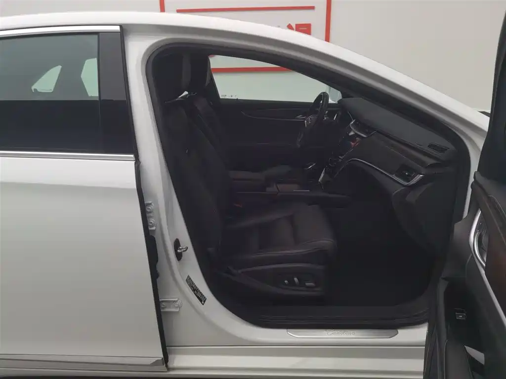 Cadillac XTS 2018 28T Elite фото 23