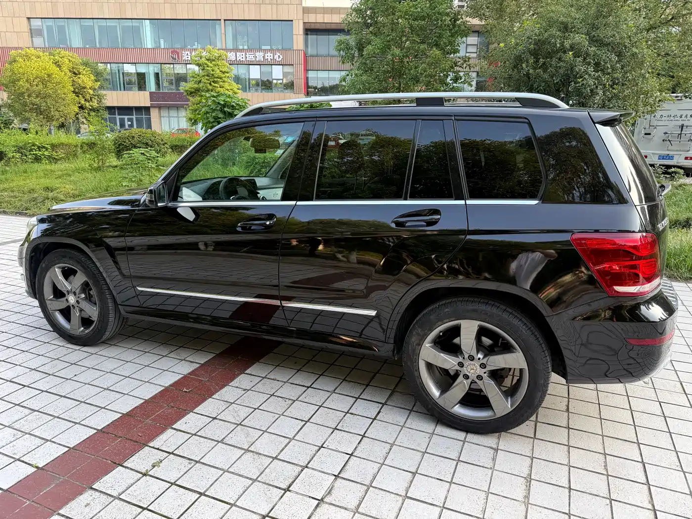 Mercedes-Benz GLK-Class 2013 GLK 300 4MATIC Dynamic Sunroof фото 5