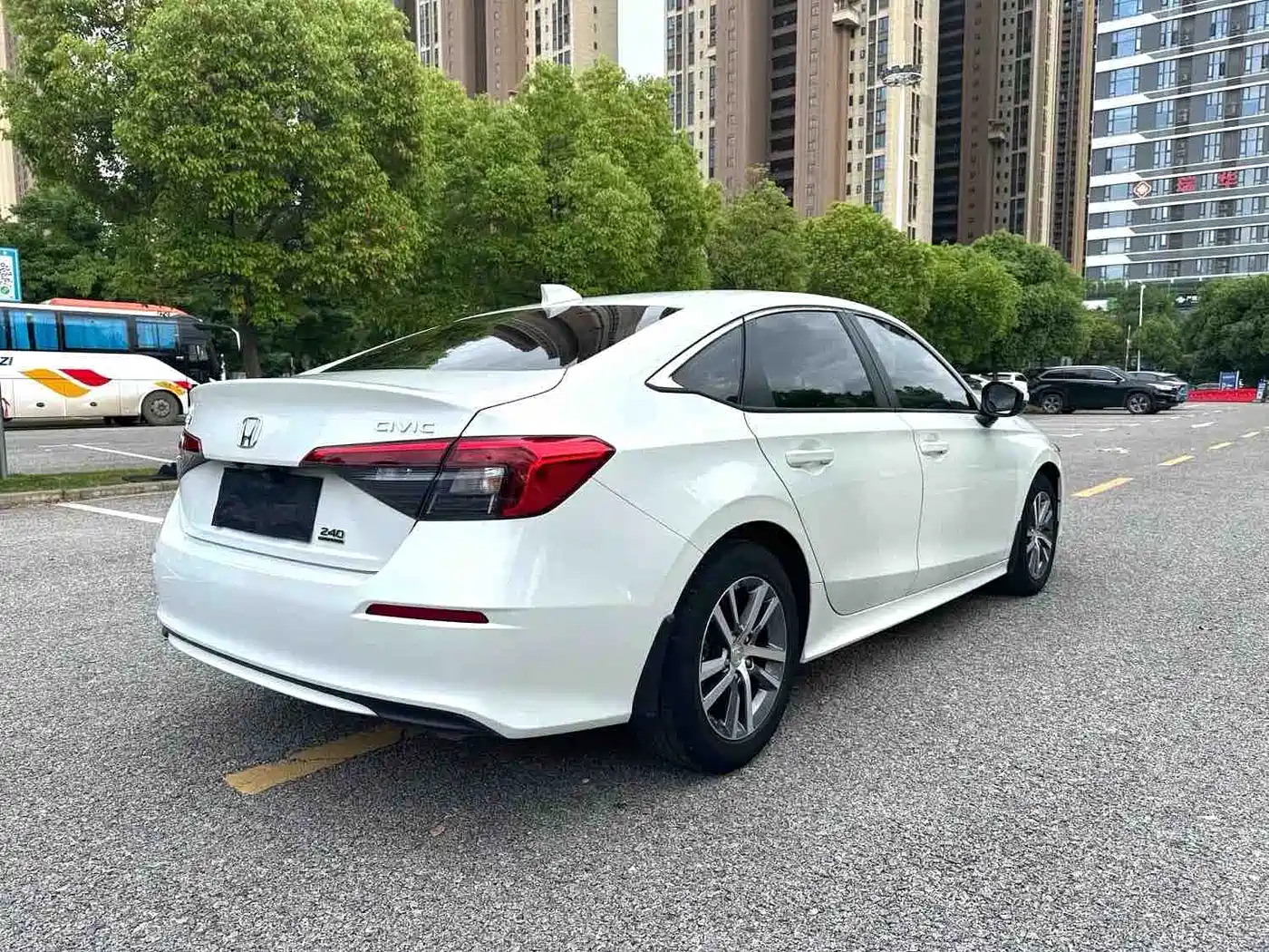 Honda Civic 2023 240TURBO CVT Dynamic Edition фото 11