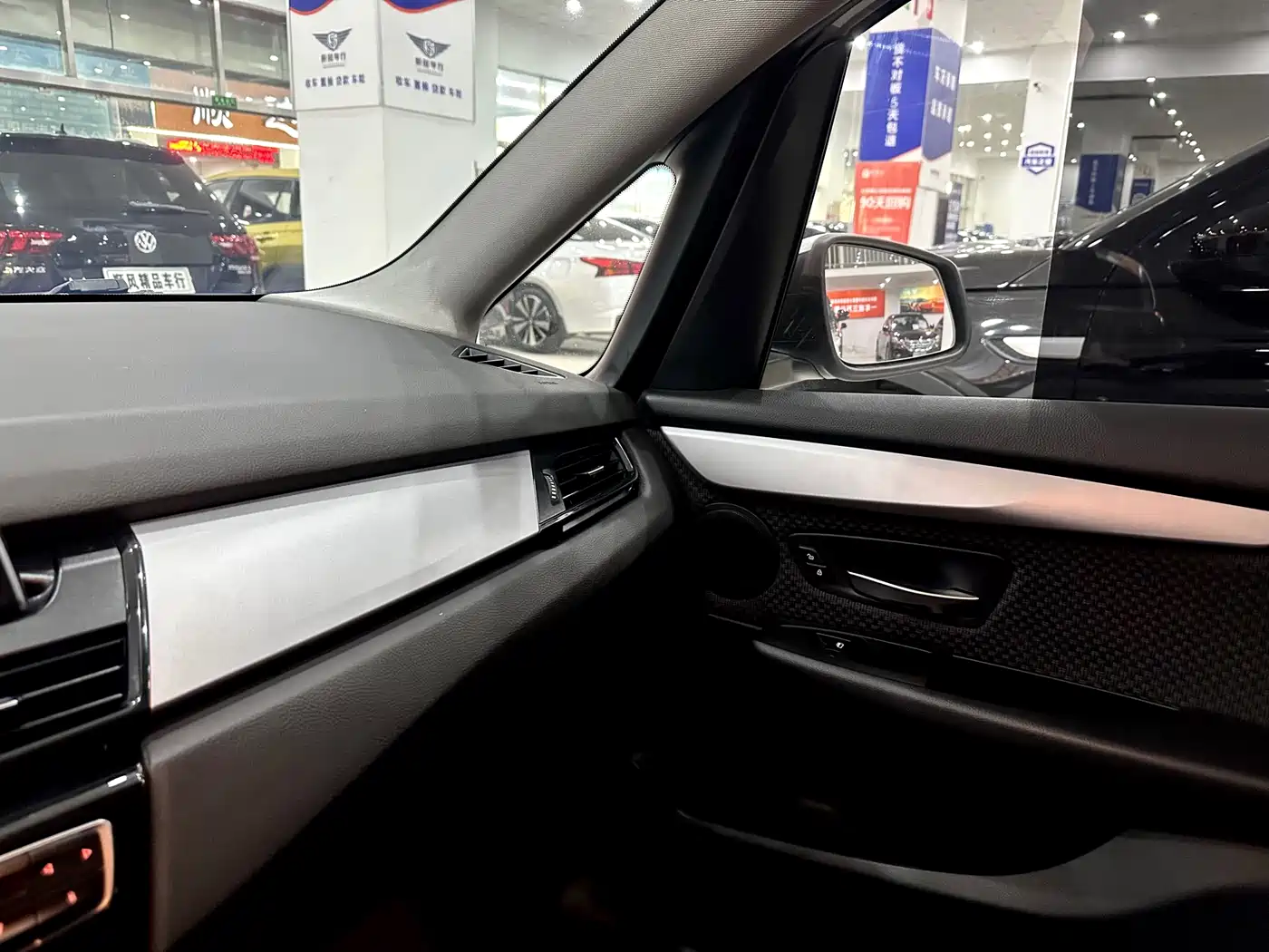 BMW 2 Series Gran Tourer 2015 218i Leading фото 23