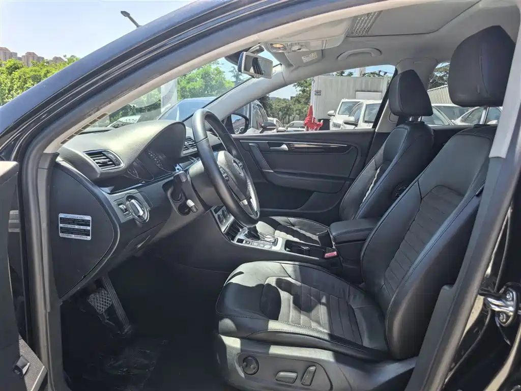 Volkswagen Magotan 2016 2.0TSI Smart Luxury фото 9