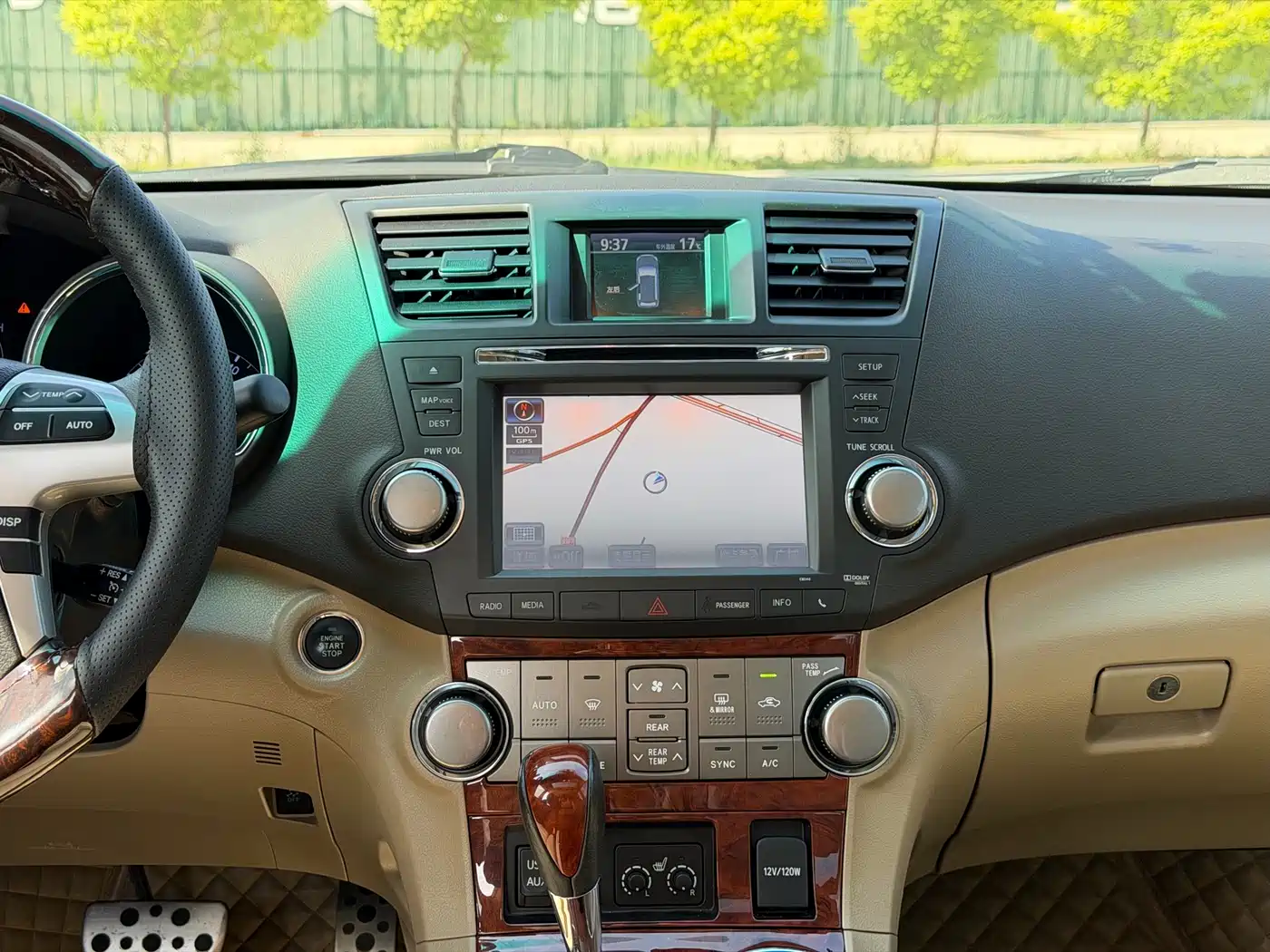 Toyota Highlander 2012 2.7L 2WD 7-Seater Luxury Navigation Edition фото 11