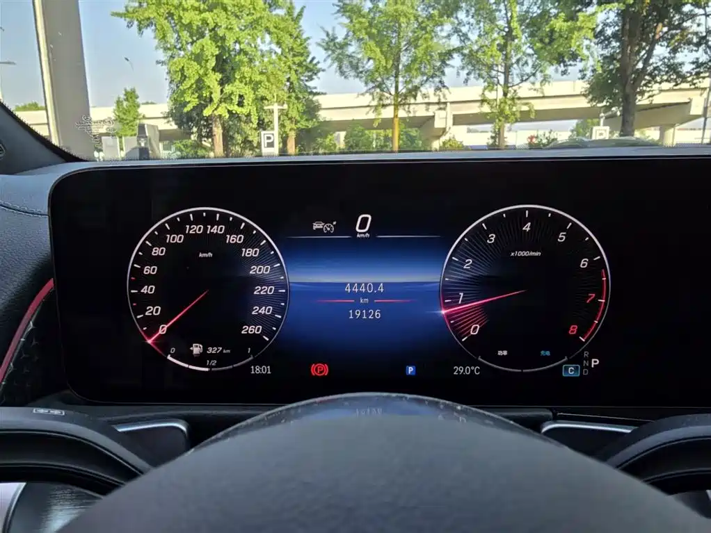 Mercedes-Benz GLB 2024 GLB 220 Dynamic фото 21