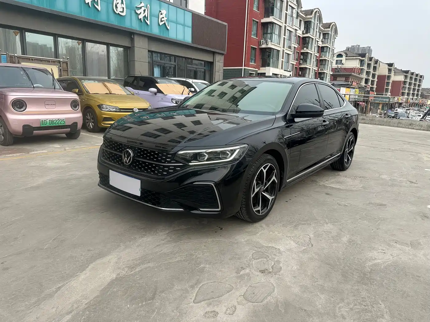 Volkswagen Passat 2023 330TSI Starlight Luxury Edition