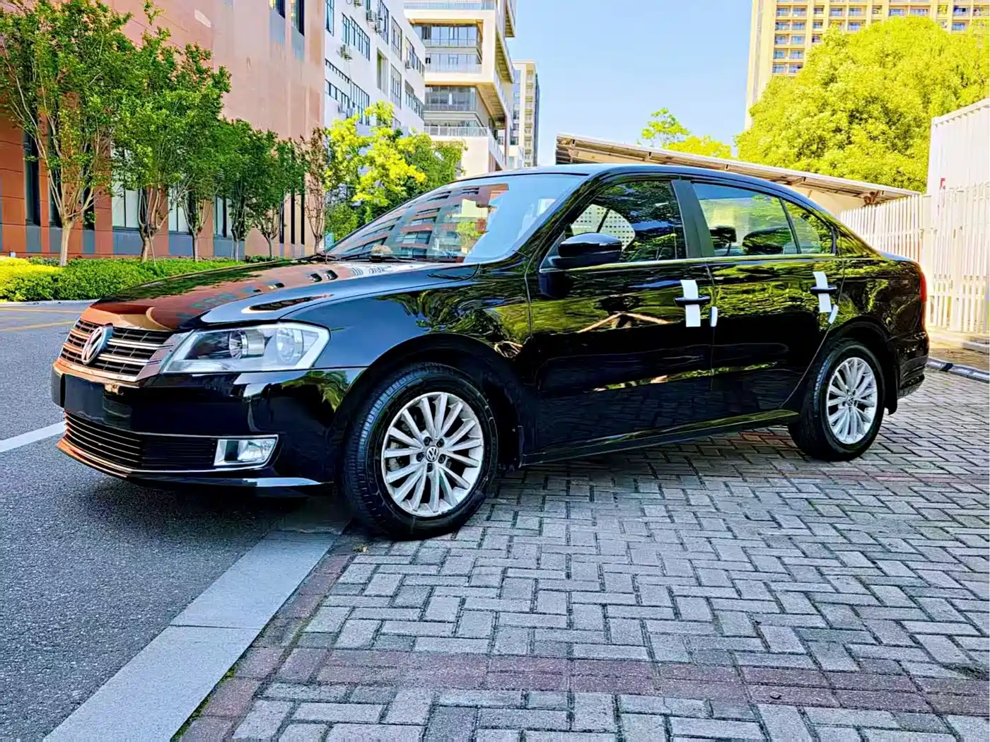 Volkswagen Lavida 2013 1.6L Automatic Luxury Edition