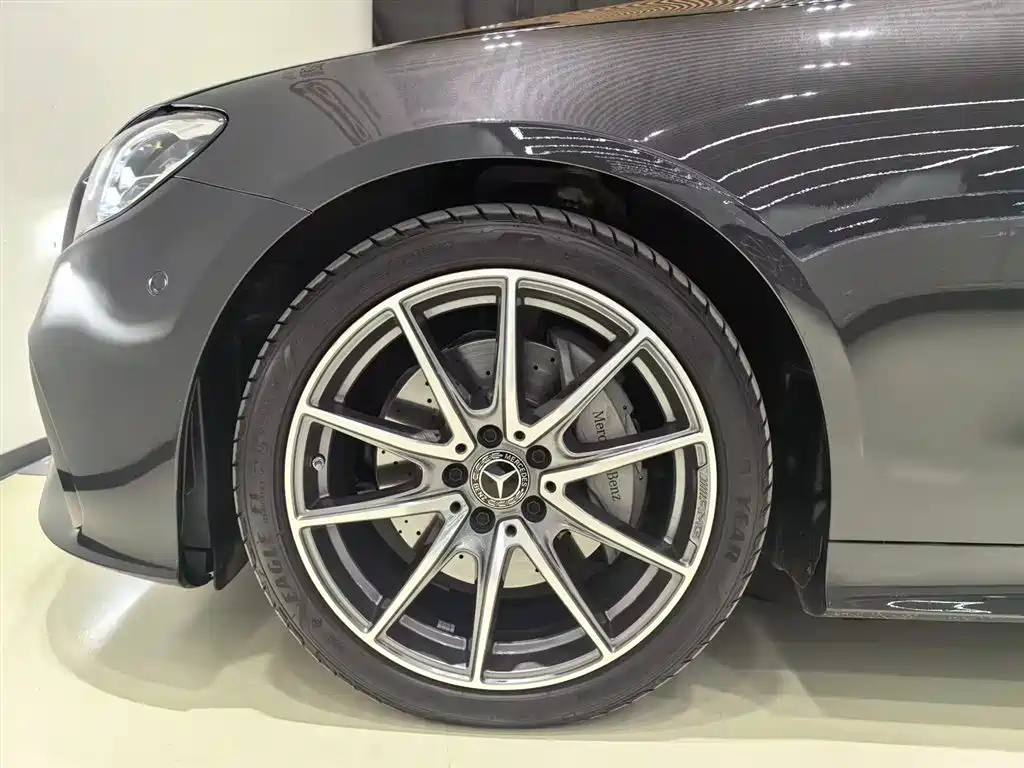 MERCEDES-BENZ E-CLASS (IMPORTED)
