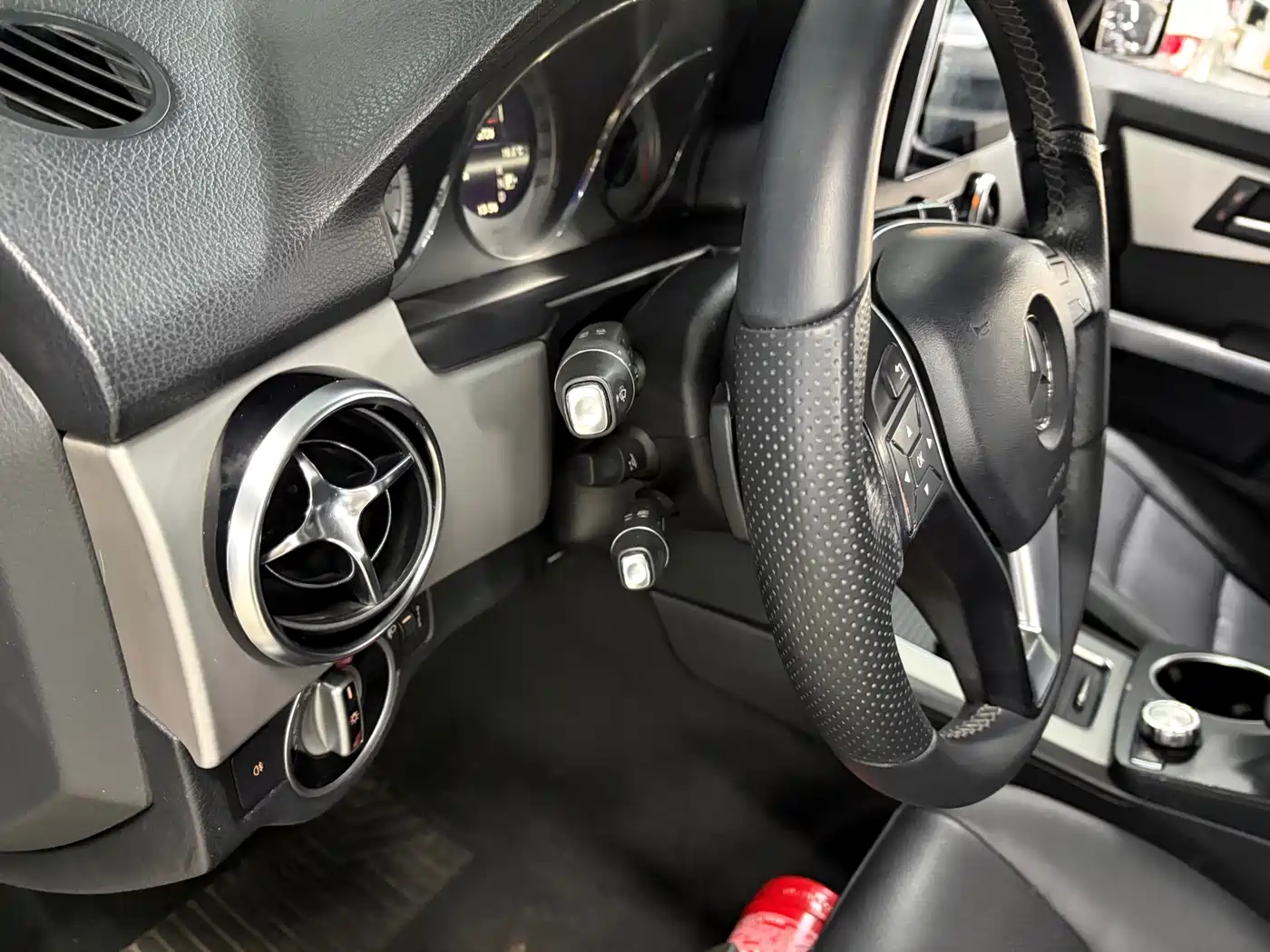 Mercedes-Benz GLK-Class 2013 GLK 300 4MATIC Dynamic фото 6