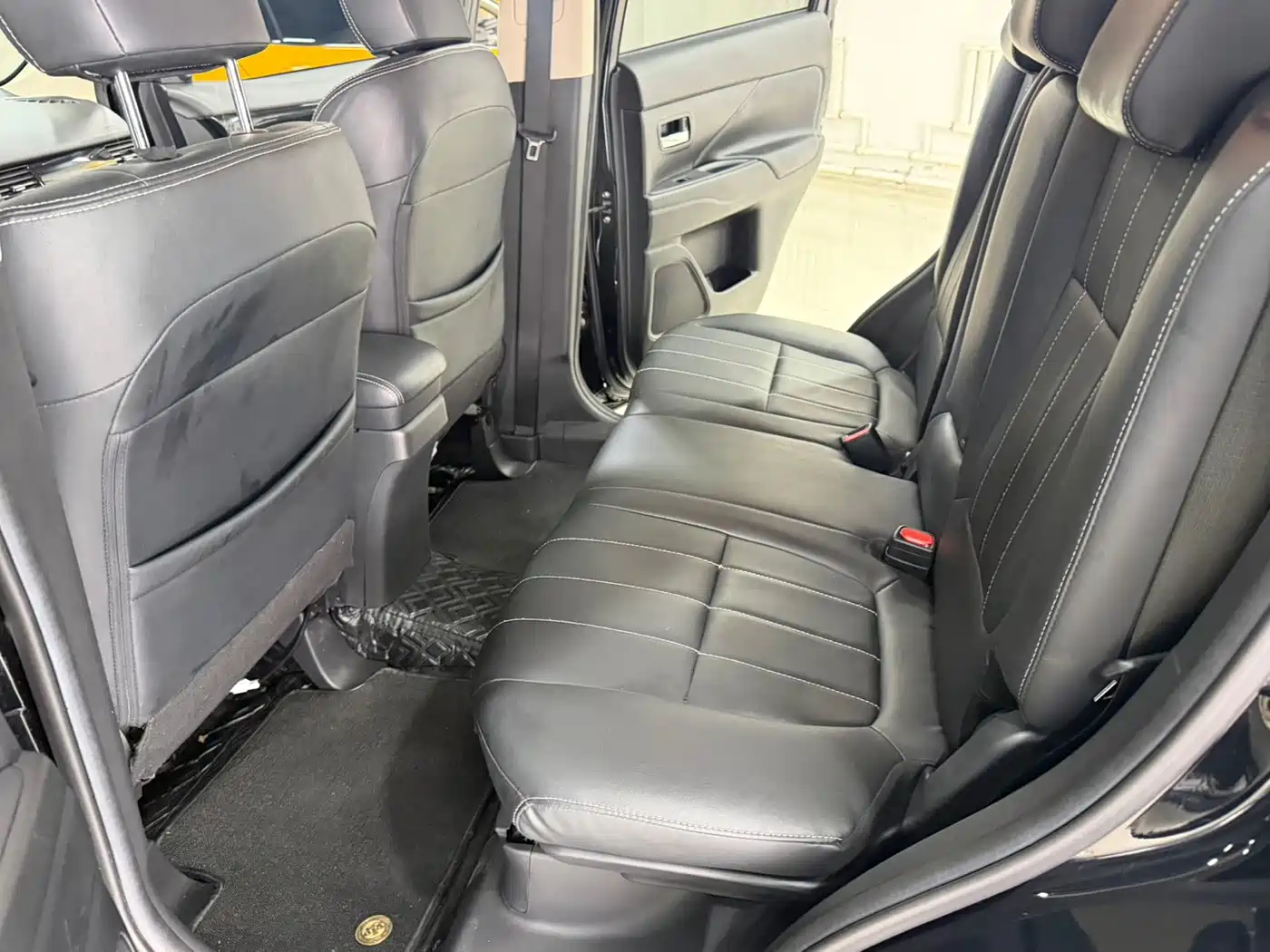 Mitsubishi Outlander 2023 2021 2.0L 2WD Smooth Ride Version 5-Seater
