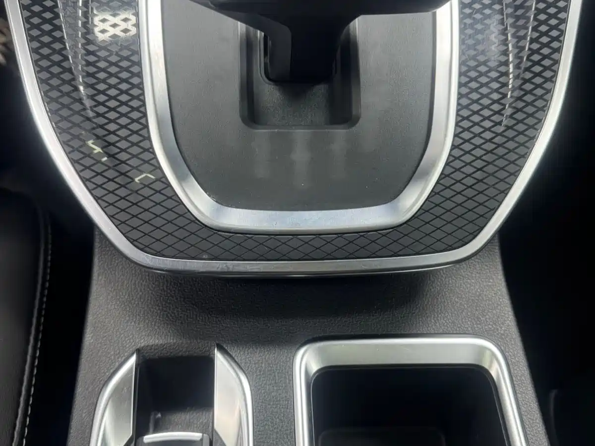 Haval M6 2021 PLUS 1.5T DCT Luxury Smart Connect фото 22