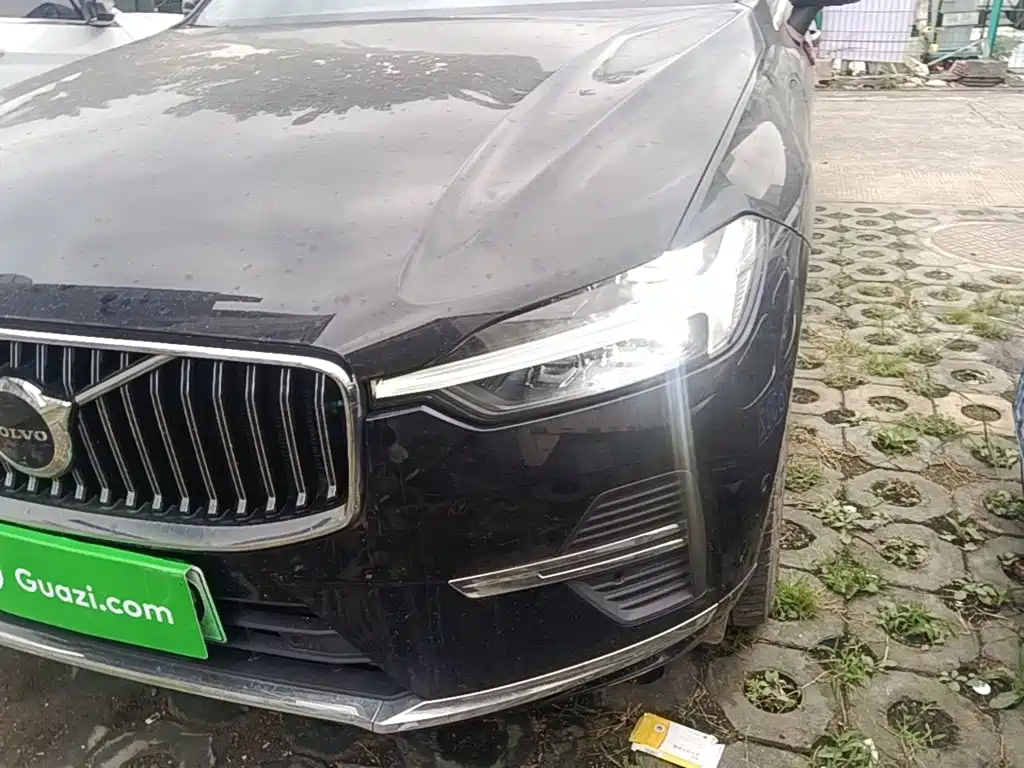 Photo 24 - Volvo XC60 Plug-in Hybrid