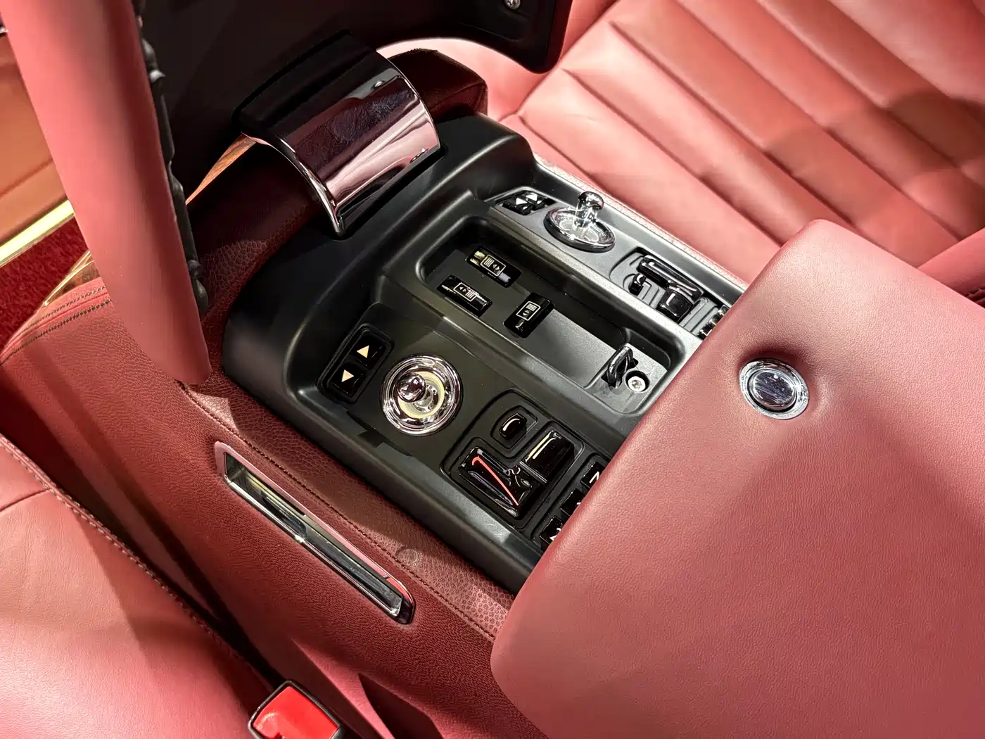 Rolls-Royce Phantom 2012 2013 6.7L Extended Wheelbase (EWB)