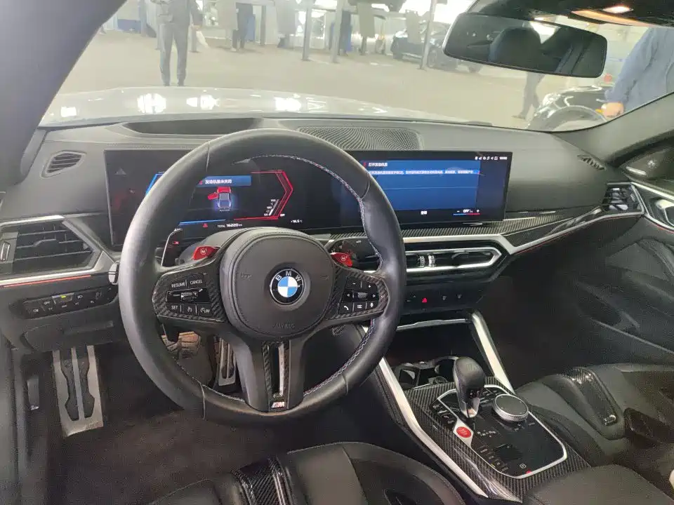 BMW M4 2024 BMW M4 Coupe M xDrive Competition фото 3