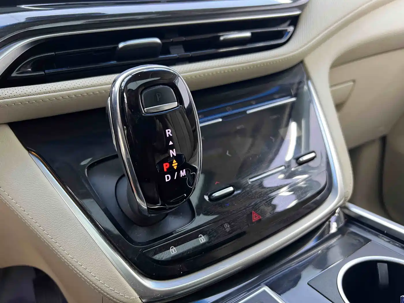 Buick GL8 2023 ES Landmaster Exclusive фото 17