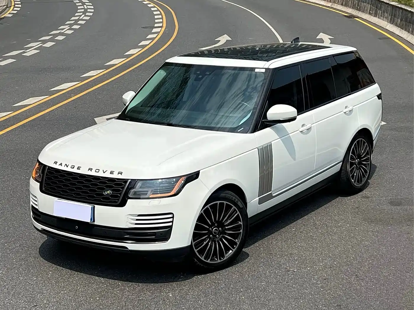Land Rover Range Rover 2018 3.0 SC V6 Golden Age Edition