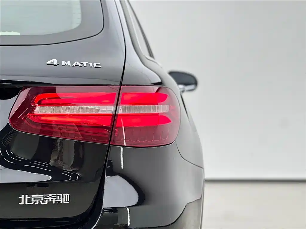 Mercedes-Benz GLC 2016 GLC 300 4MATIC Dynamic фото 16