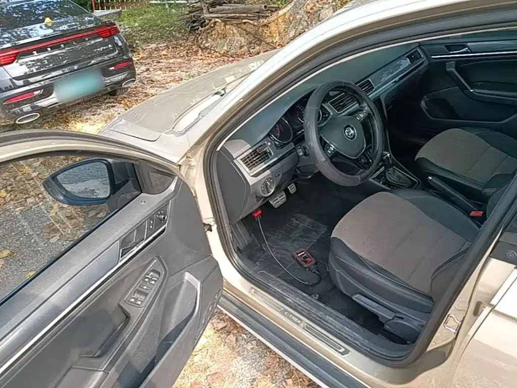 Volkswagen C-TREK 2018 2018 230TSI DSG Comfort