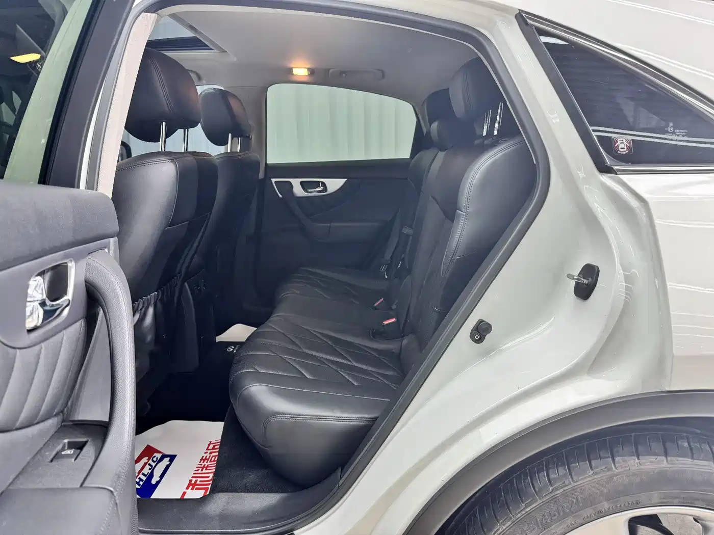 Infiniti FX 2011 FX35 Standard фото 5