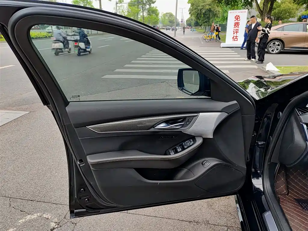 Cadillac CT5 2021 28T Platinum Sport фото 6