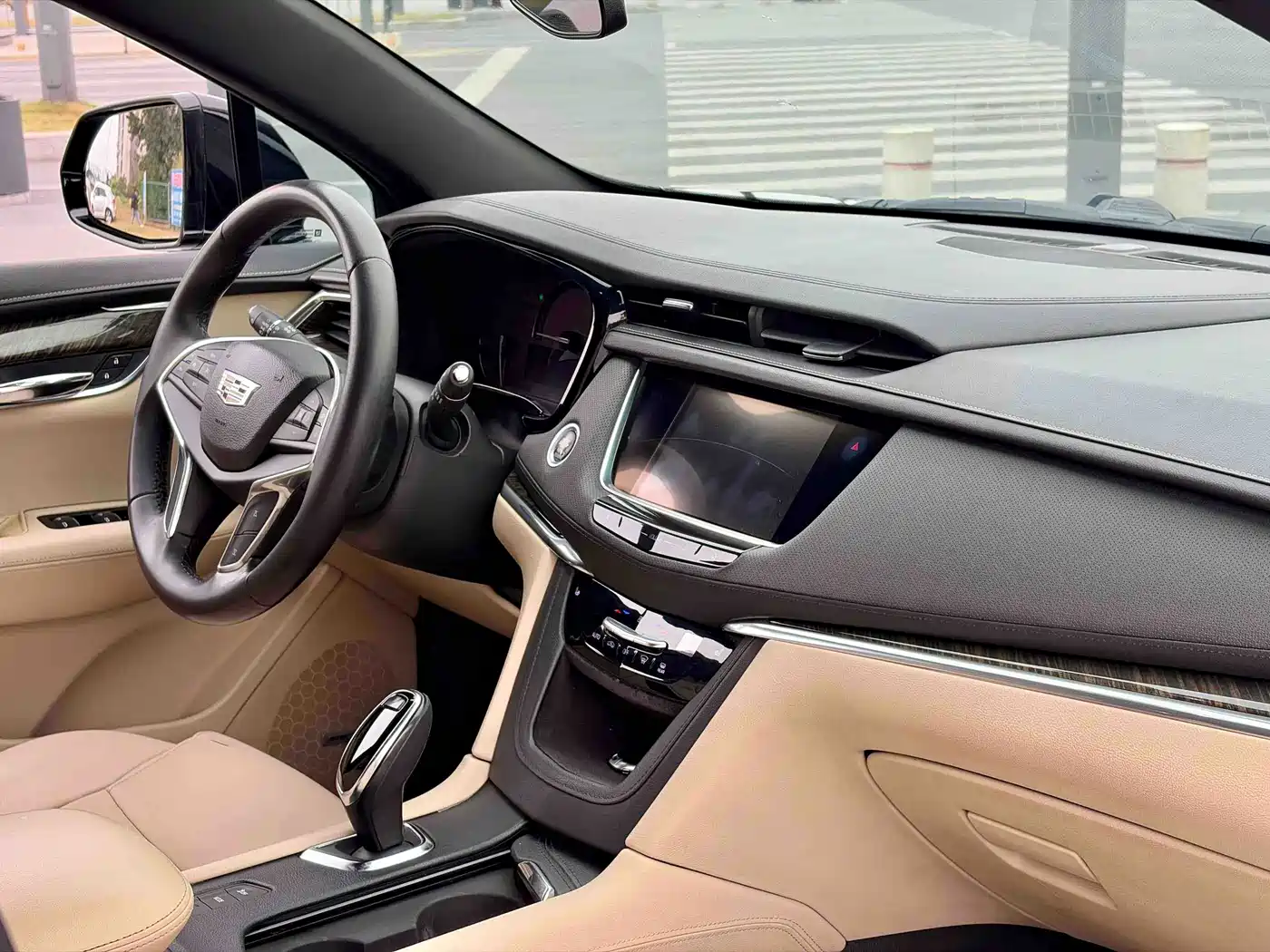 Cadillac XT5 2016 2016 28T AWD Luxury Model