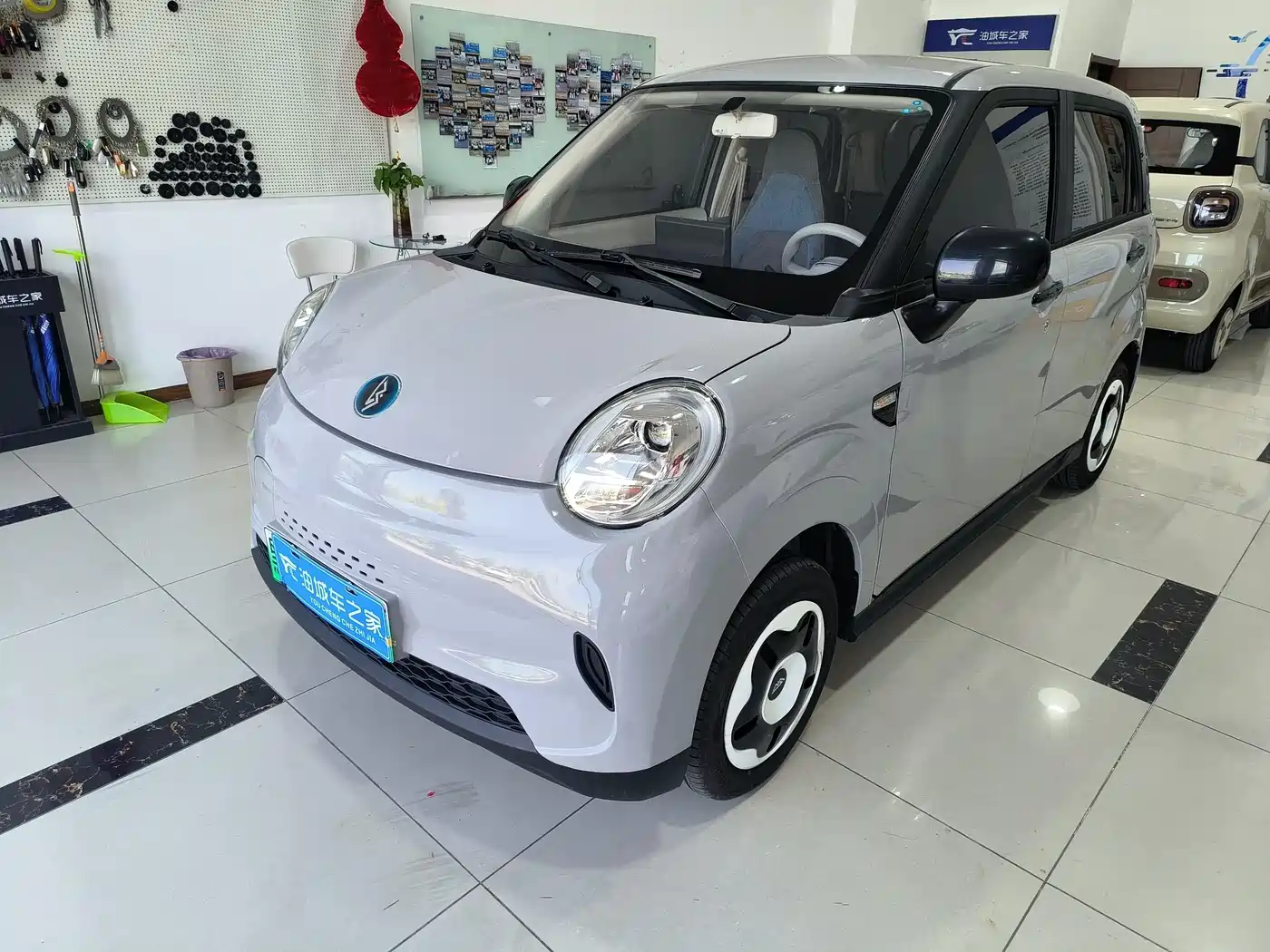 Lingbao Auto Lingbox BOX 2025 201km Pomelo Edition