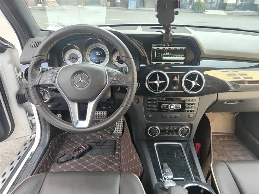 Mercedes-Benz GLK-Class 2013 Facelift GLK 300 4MATIC Luxury фото 10
